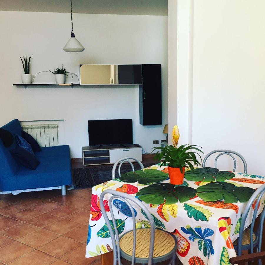 Apartment In The Center Terrasini Exterior foto